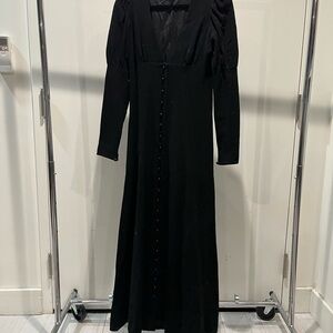 Elegant Black Maxi Dress